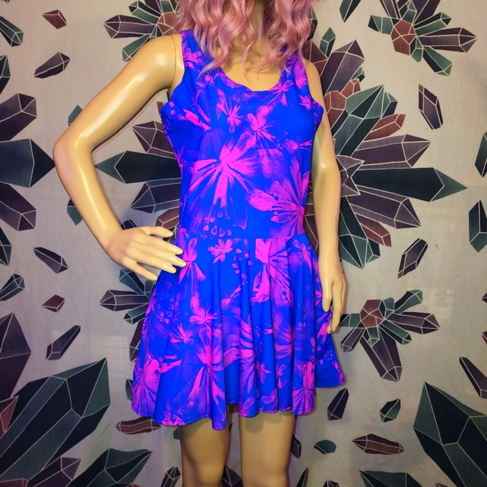 Coquetry Clothing Fit & Flare Romper w/ Pockets Radiant Rainforest UV Spandex L
